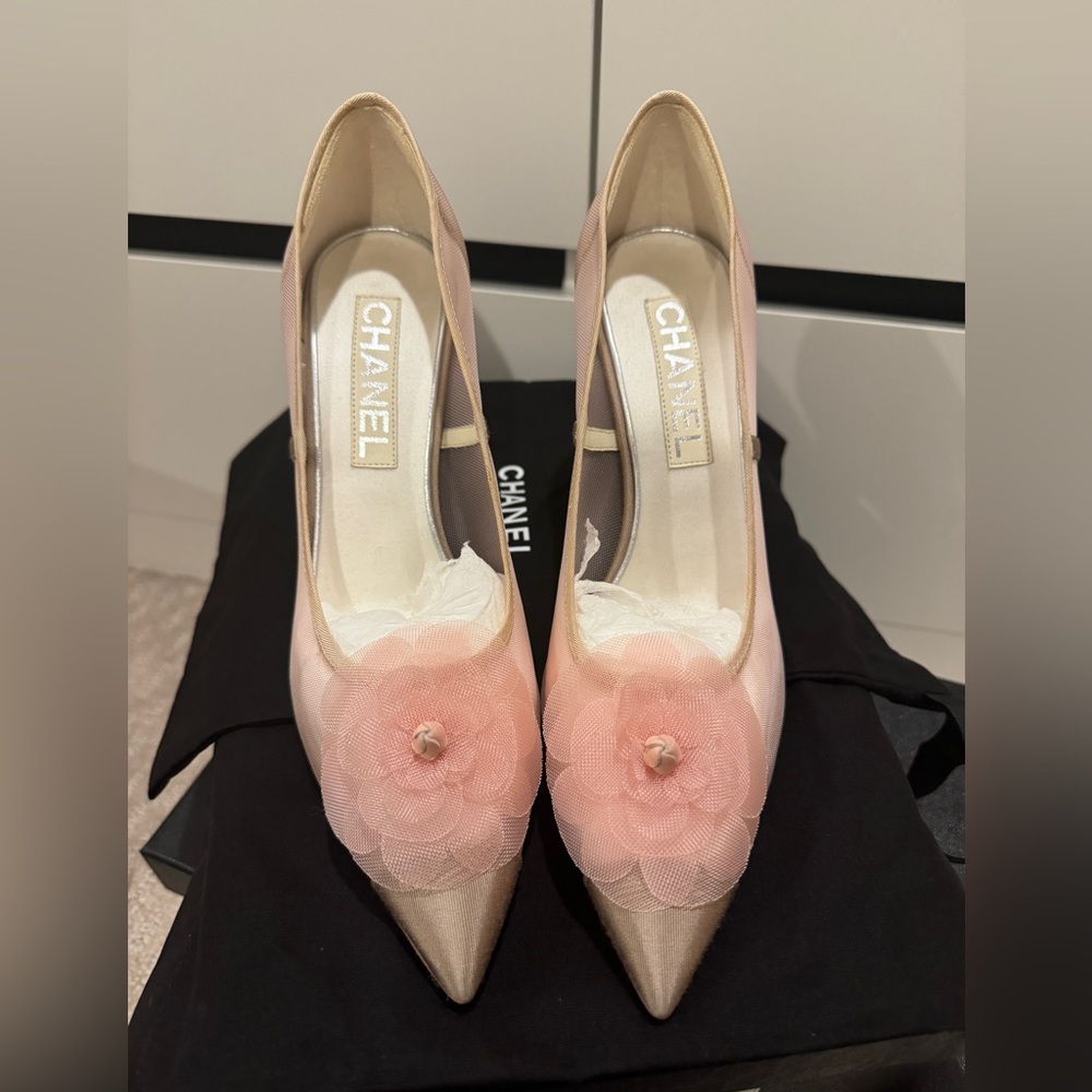 Chanel BNIB camelia mesh sheer pump heels logo size 39 - Picture 6 of 14